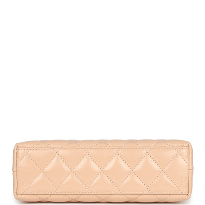 grand edition handbag – effortless luxury