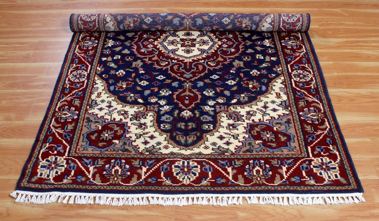 Regal Persian-Style Area Rug | Navy & Red (4' x 6')