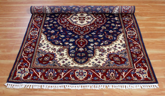 Regal Persian-Style Area Rug | Navy & Red (4' x 6')