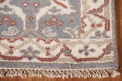 Chic Grey & Beige Traditional Accent Rug (2' x 3')